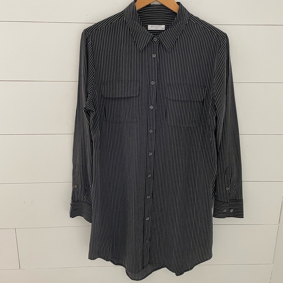 Equipment Tops - Equipment Signature Silk Shirt